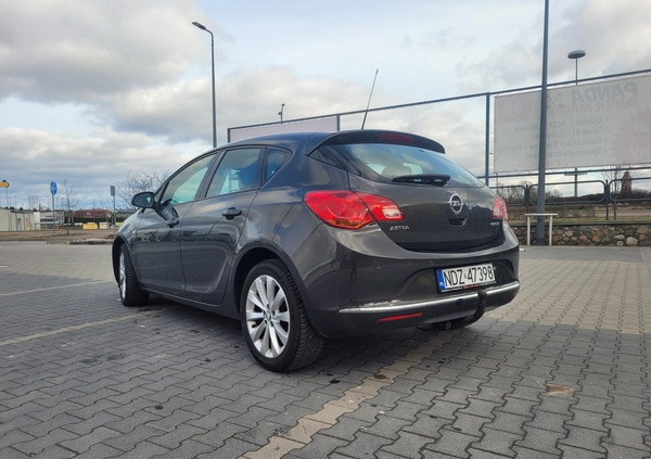Opel Astra cena 28900 przebieg: 173500, rok produkcji 2013 z Działdowo małe 106